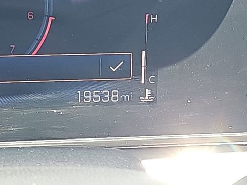 Used 2024 Chevrolet Trax LT w/ LT Convenience Package image 41