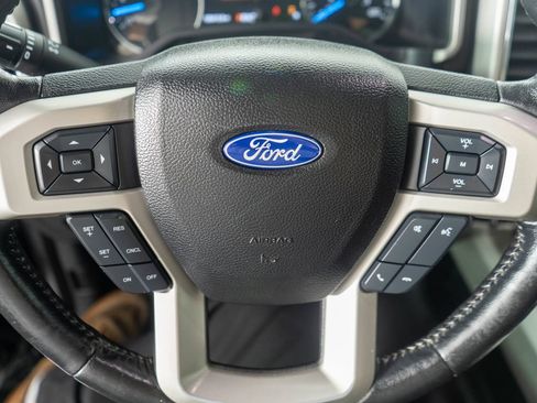 Used 2017 Ford F150 Lariat AWD/4WD image 14