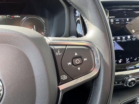 Used 2022 Volvo S60 T8 R-Design Expression w/ Premium Package image 28