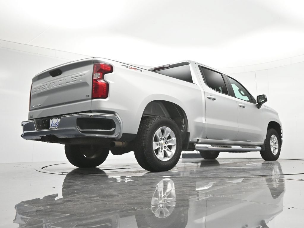 Certified 2021 Chevrolet Silverado 1500 LT AWD/4WD image 40