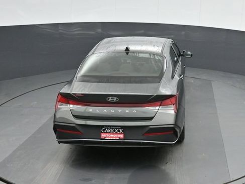 Used 2024 Hyundai Elantra SEL image 29