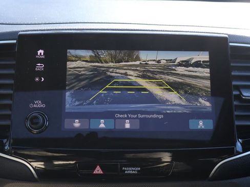 Used 2022 Honda Pilot TrailSport image 16