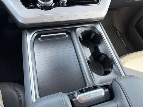 New 2026 Ford Expedition Max Active AWD/4WD image 4