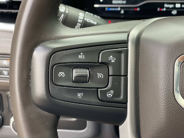 Used 2023 GMC Yukon Denali AWD/4WD image 8
