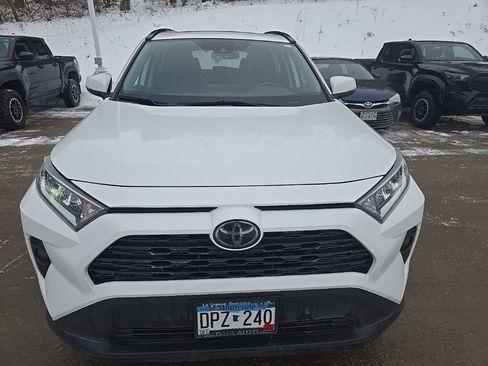 Used 2020 Toyota RAV4 XLE image 3