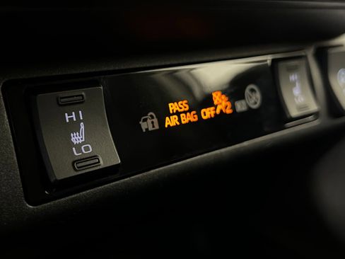 Certified 2024 Toyota RAV4 XLE image 20