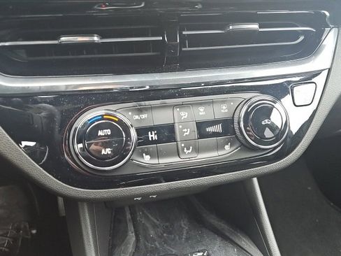 Used 2025 Buick Envista Sport Touring w/ Convenience I Package image 22