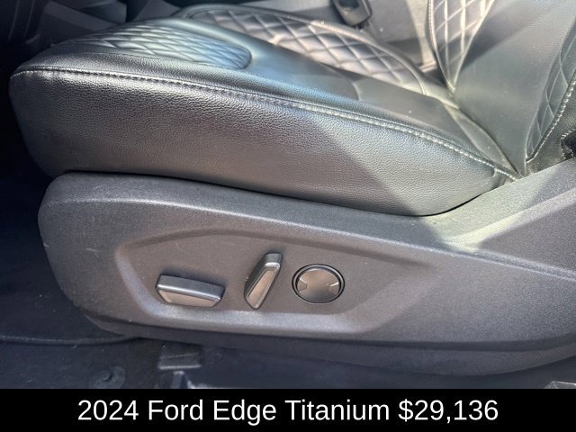 Used 2024 Ford Edge Titanium AWD/4WD image 13