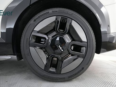 Used 2024 Kia EV9 GT-Line image 20
