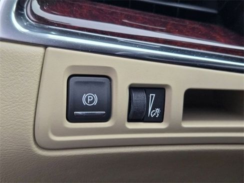 Used 2019 Cadillac XT5 Premium Luxury image 12