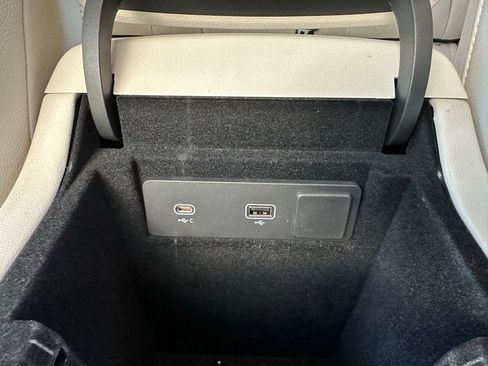 Used 2023 Jaguar F-PACE S image 27