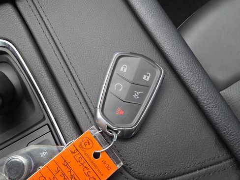 Used 2025 Cadillac XT5 Premium Luxury image 45