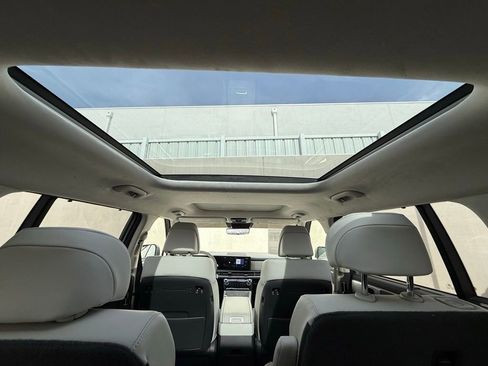 Used 2024 Hyundai Santa Fe Calligraphy image 7