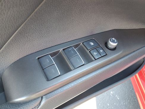 Used 2022 Toyota Camry XSE image 17