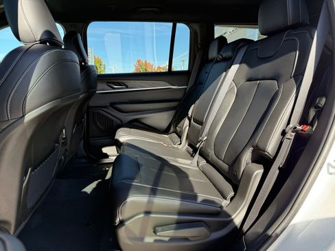 New 2025 Jeep Grand Cherokee L Limited w/ Trailer Tow Package image 27