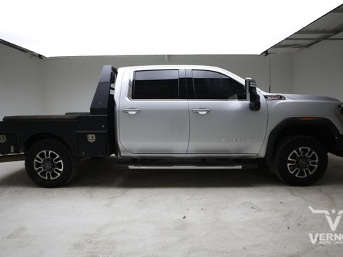 Used 2022 GMC Sierra 2500 SLT w/ SLT Premium Package AWD/4WD image 6