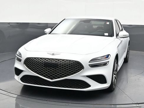 Used 2023 Genesis G70 2.0T RWD image 9