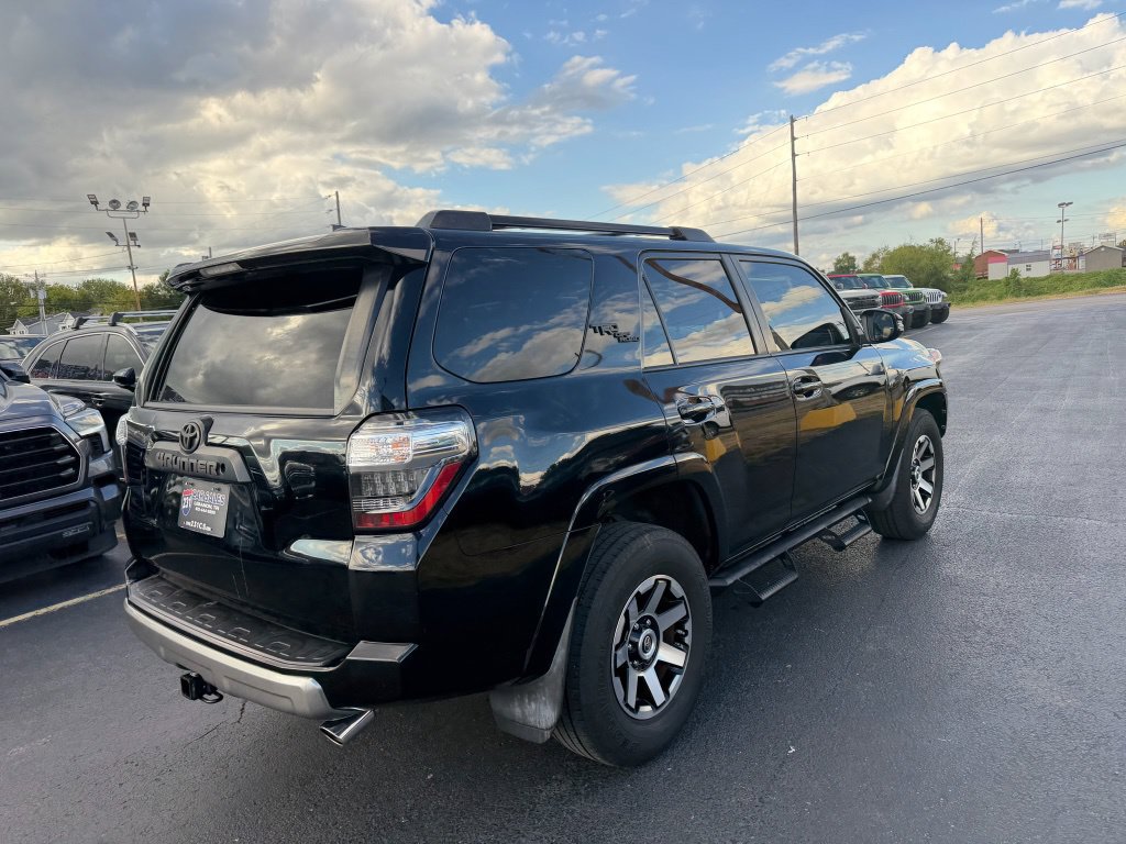 Used 2019 Toyota 4Runner TRD Off-Road Premium AWD/4WD image 3