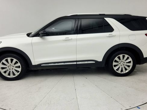 Used 2022 Ford Explorer Limited w/ Equipment Group 301A RWD image 5