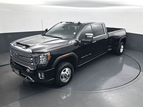 Used 2022 GMC Sierra 3500 Denali w/ Denali Ultimate Package AWD/4WD image 13