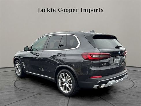 Used 2023 BMW X5 xDrive45e w/ Executive Package image 3