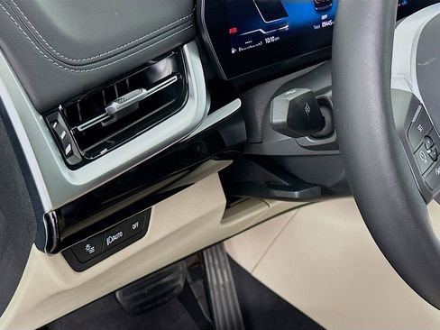 Used 2024 BMW X1 xDrive28i w/ Convenience Package image 10