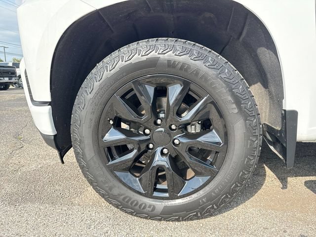 Certified 2022 Chevrolet Silverado 1500 RST AWD/4WD image 10