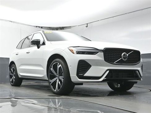 Used 2025 Volvo XC60 T8 Ultra w/ Protection Package Premier image 33