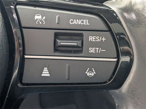 Used 2023 Honda HR-V EX-L image 16