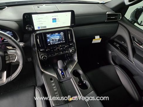 New 2026 Lexus LX 700h Luxury image 15