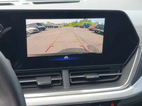 Used 2024 Chevrolet Trax LT w/ Driver Confidence Package FWD image 16