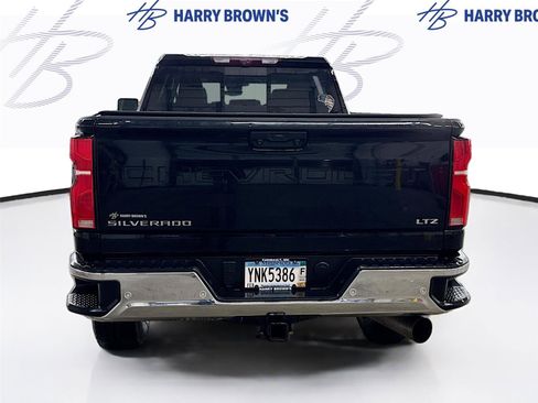 Used 2024 Chevrolet Silverado 3500 LTZ w/ LTZ Plus Package image 9