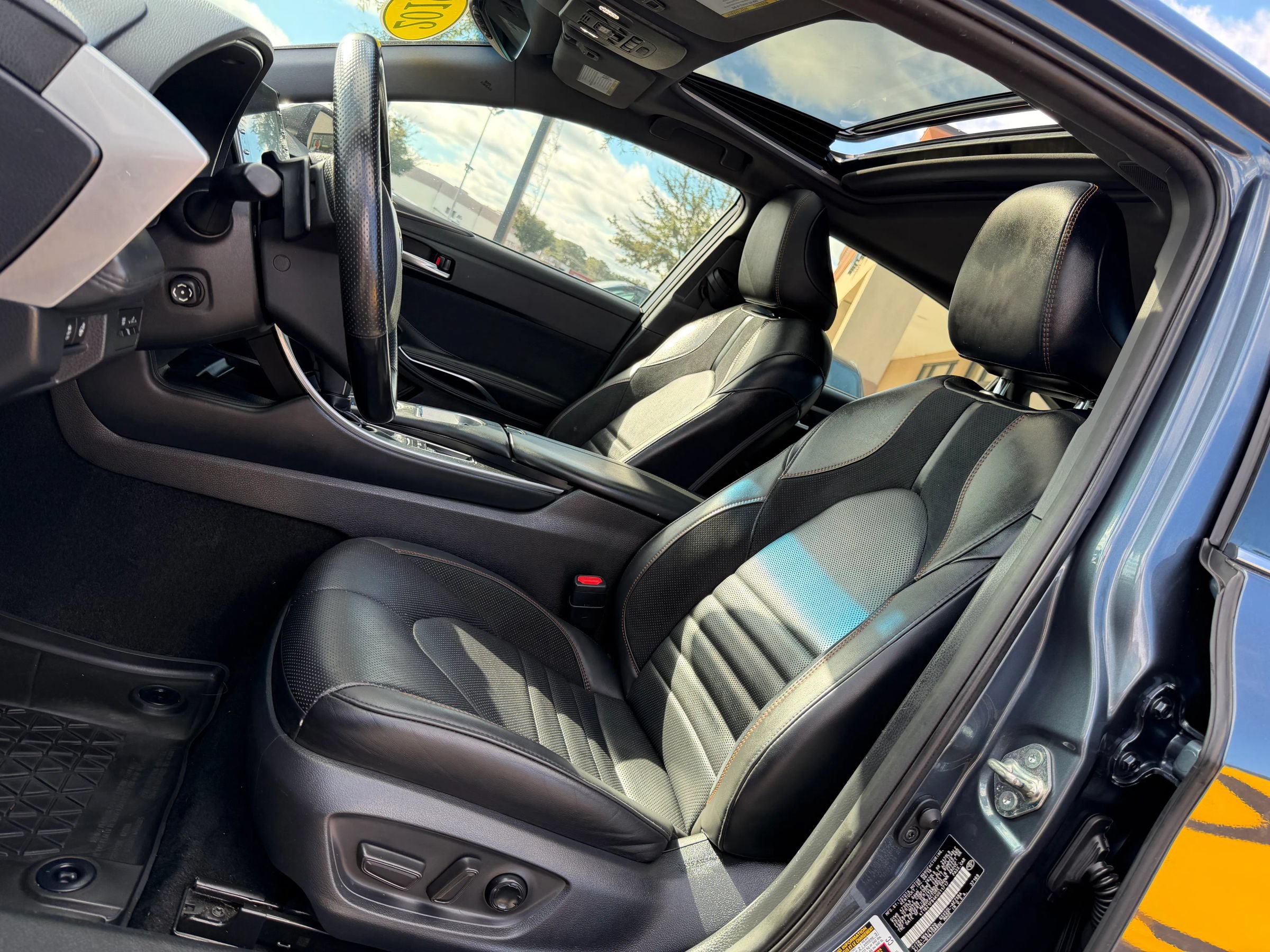 Used 2019 Toyota Avalon Touring w/ Advanced Safety Package FWD image 14