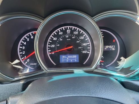 Used 2012 Nissan Murano SV AWD/4WD image 13