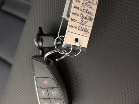 Used 2025 Chevrolet Equinox RS w/ Convenience Package III FWD image 36