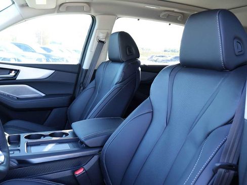 Certified 2026 Acura MDX w/ Technology Package FWD image 11