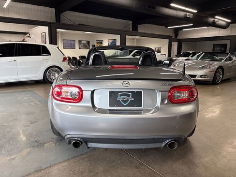 Used 2014 MAZDA MX-5 Miata Club RWD image 12