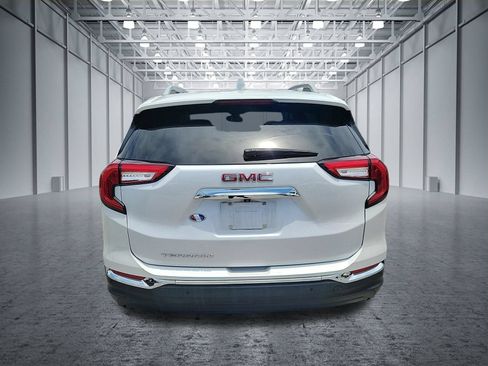 Used 2023 GMC Terrain SLT w/ LPO, Floor Liner Package FWD image 16