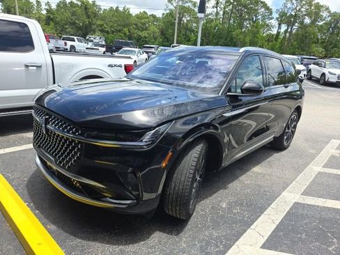 Used 2024 Lincoln Nautilus Reserve AWD/4WD image 1
