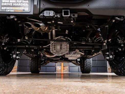 Used 2025 Ford Bronco Raptor AWD/4WD image 8
