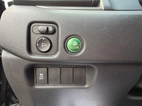 Used 2017 Honda Pilot EX-L image 17