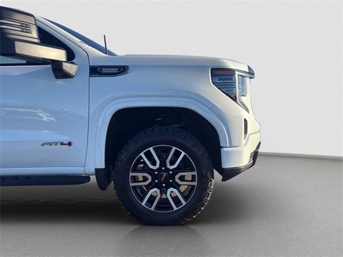 Used 2022 GMC Sierra 1500 AT4 w/ AT4 Preferred Package image 21