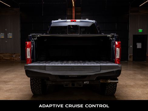 Used 2021 Ford F250 Platinum w/ FX4 Off-Road Package image 9