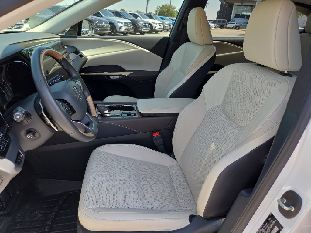 Used 2024 Lexus RX 350 Premium w/ Cold Area Package FWD image 16