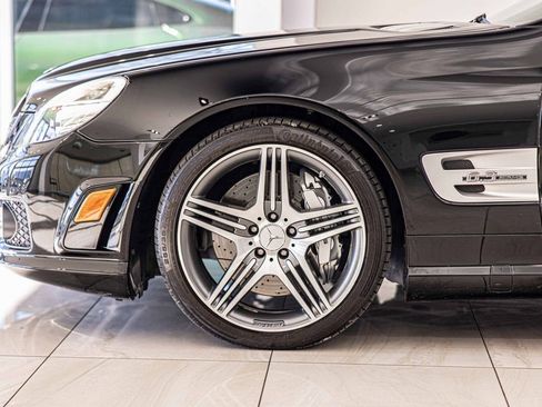 Used 2011 Mercedes-Benz SL 63 AMG w/ Premium I Pkg image 9
