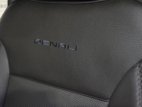 Used 2024 GMC Sierra 1500 Denali w/ Denali Reserve Package image 15