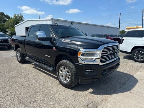 Used 2024 RAM 2500 Laramie w/ Safety Group AWD/4WD image 4