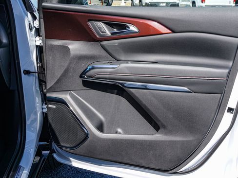 New 2026 Chevrolet Traverse RS w/ LPO, Floor Liner Package image 43