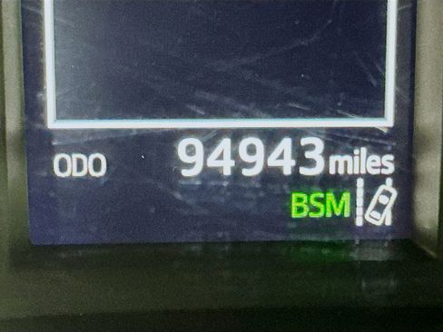 Used 2019 Toyota Highlander Limited image 19