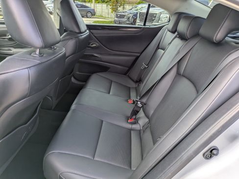 Used 2021 Lexus ES 350 w/ Premium Package FWD image 13